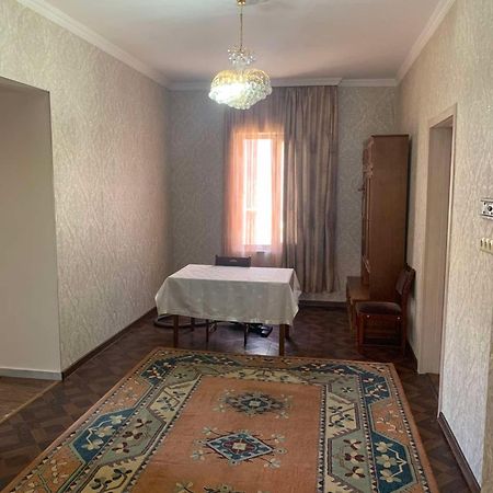 Tinas Sweet Home Батуми Екстериор снимка